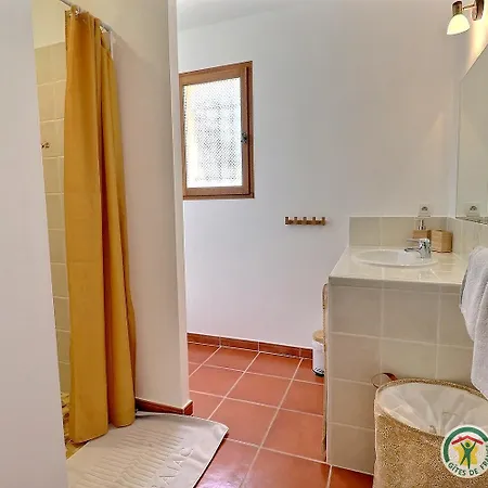 Gîte Le Briange Hébergement de vacances *